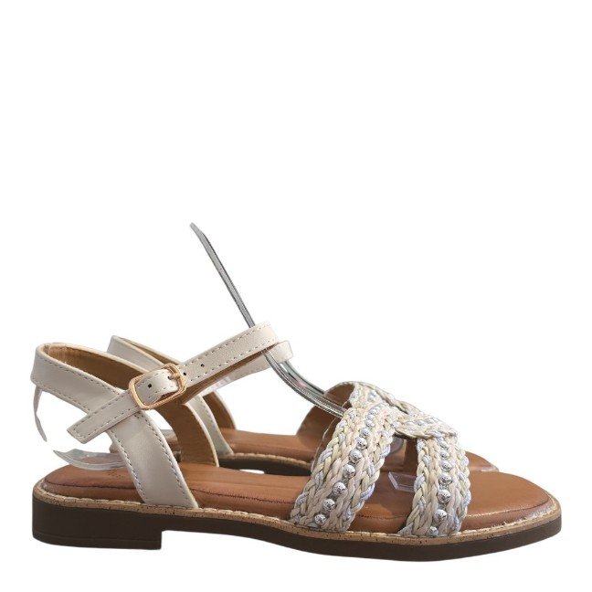 M6011 Sandalia plana trenzada tachuelas